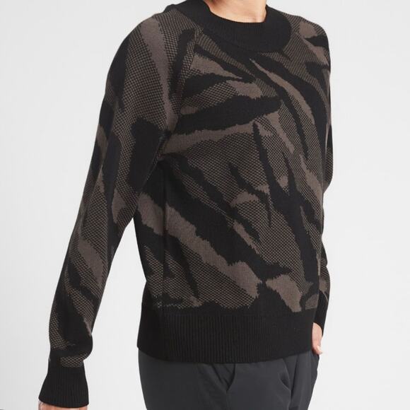 Athleta Jacquard Merino Wool Blend Crewneck Sweater Size: S - Picture 1 of 7